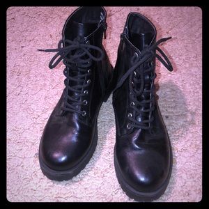 Black combat boots 🥾